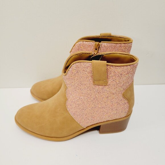 Youth Girls Falls Creek Tan Beige Faux Suede Sparkly Pink Heeled Booties - Picture 3 of 6
